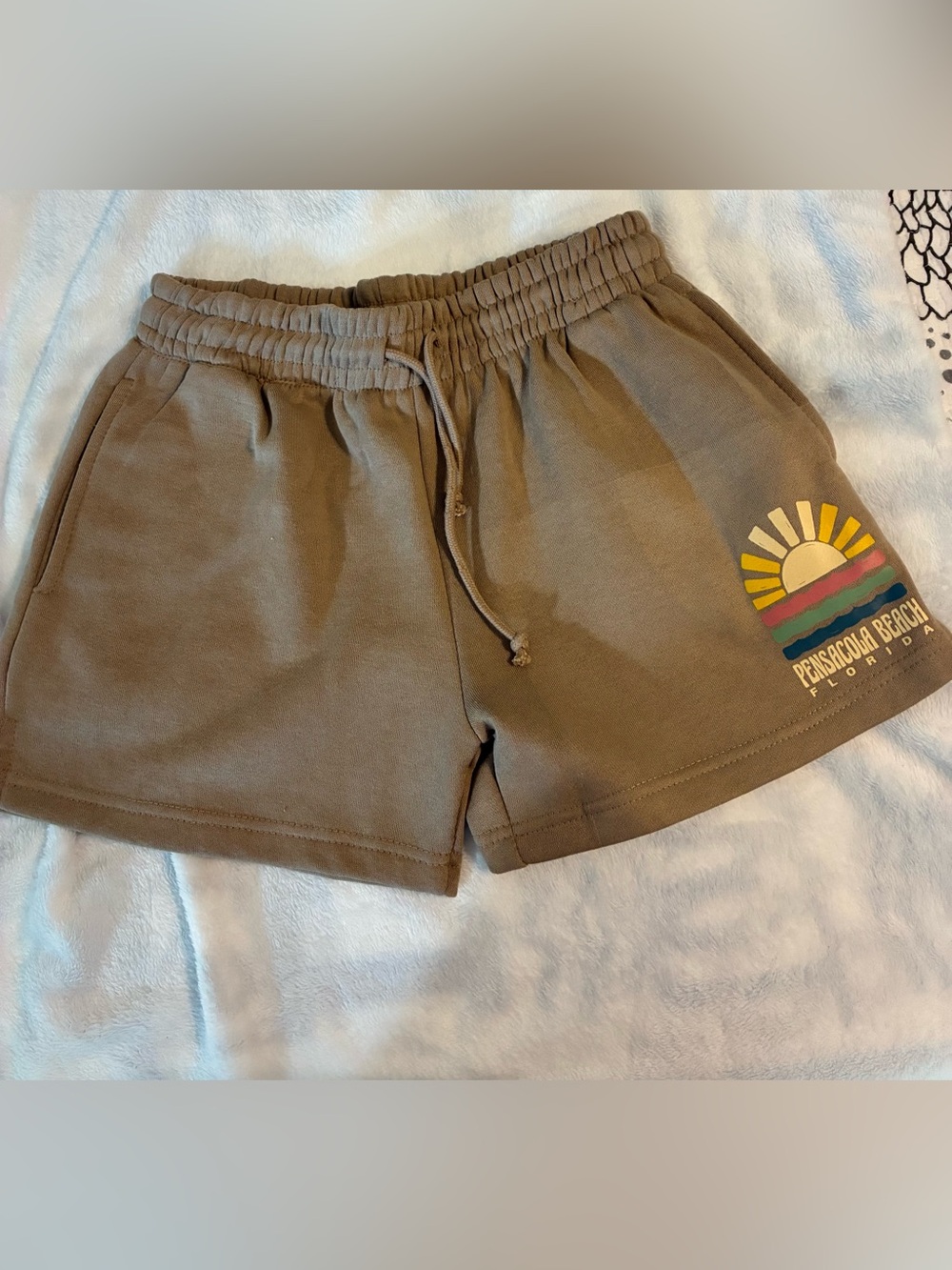 Alvins Island Women's Khaki Drawstring SweatShorts-Never Worn